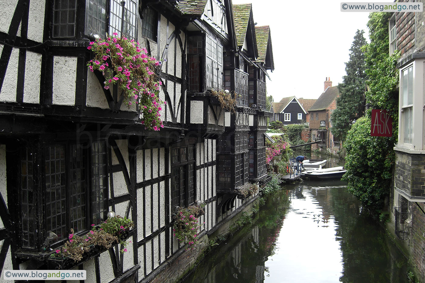 Canterbury - Tudor style houses, the former weavers